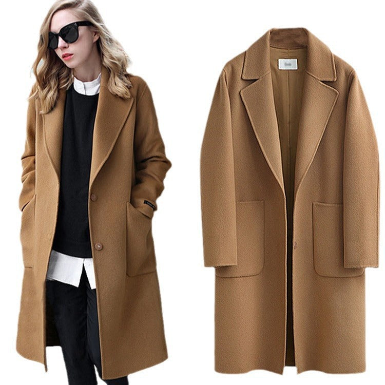 Long Women's Coat with Notched Lapel and Side Pockets | E&W - 4 - Elenwear