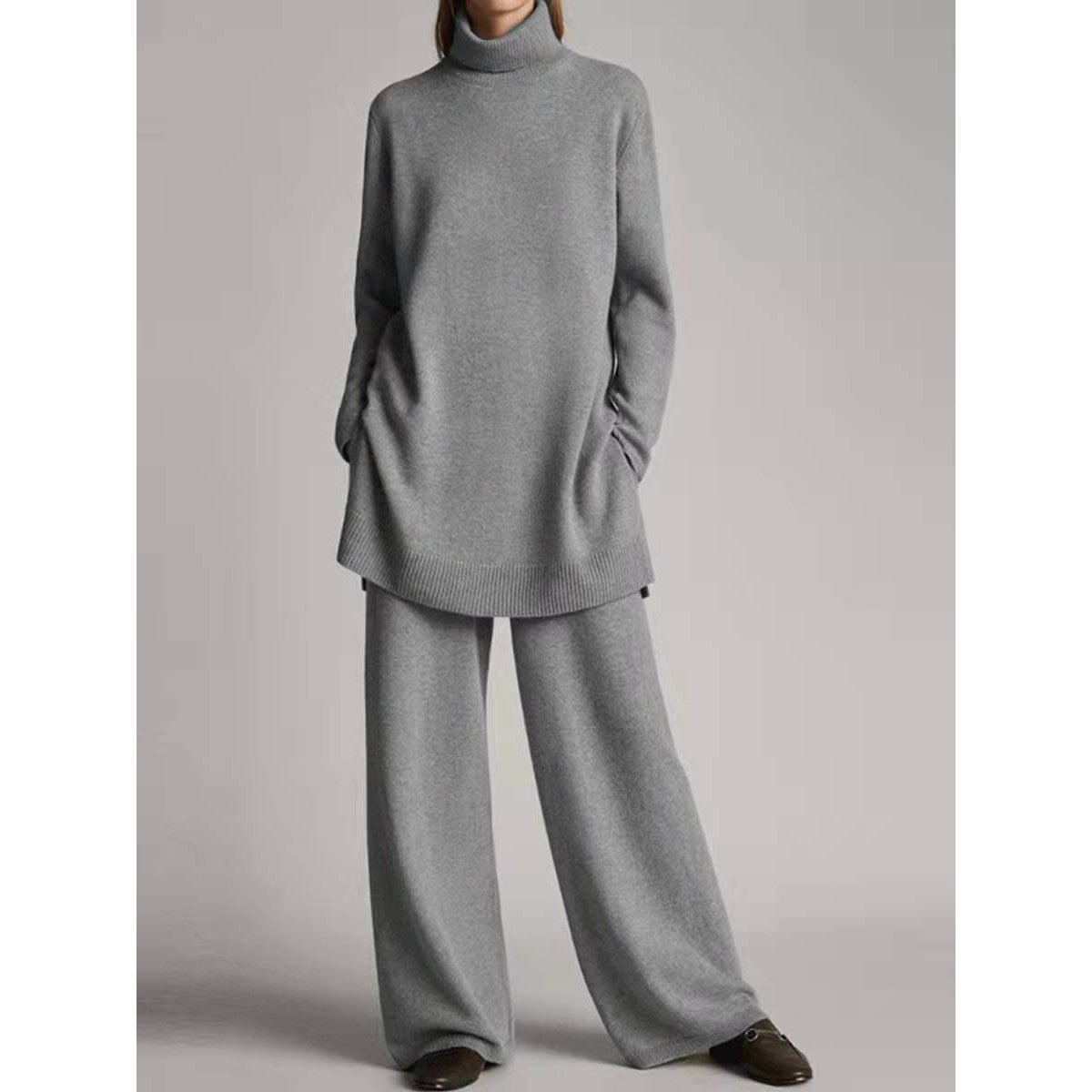 Two-Piece Knitted Set for Women | Relaxed Fit with Roll Neck | E&W - 2 - Elenwear