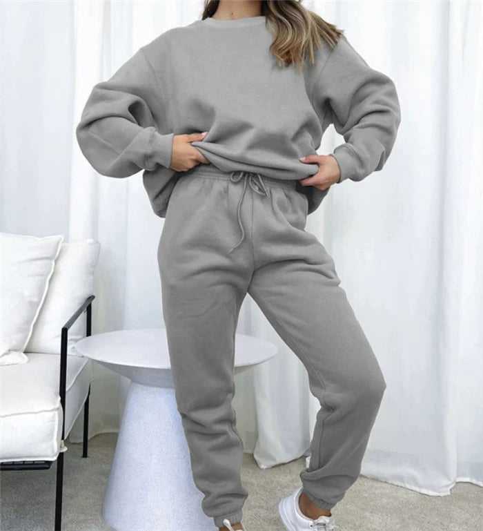 Women's Lounge Set with Relaxed Fit and Soft Touch | E&W - 1 - Elenwear