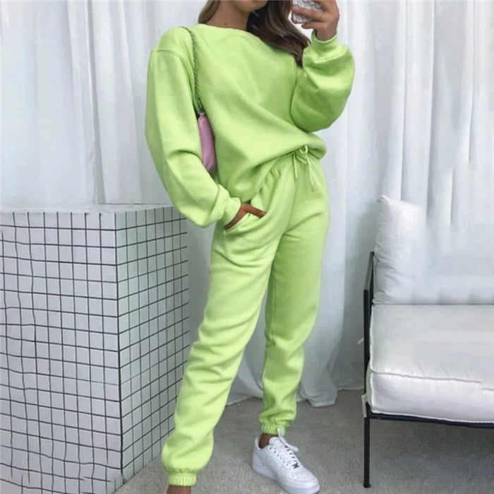 Women's Lounge Set with Relaxed Fit and Soft Touch | E&W - 3 - Elenwear