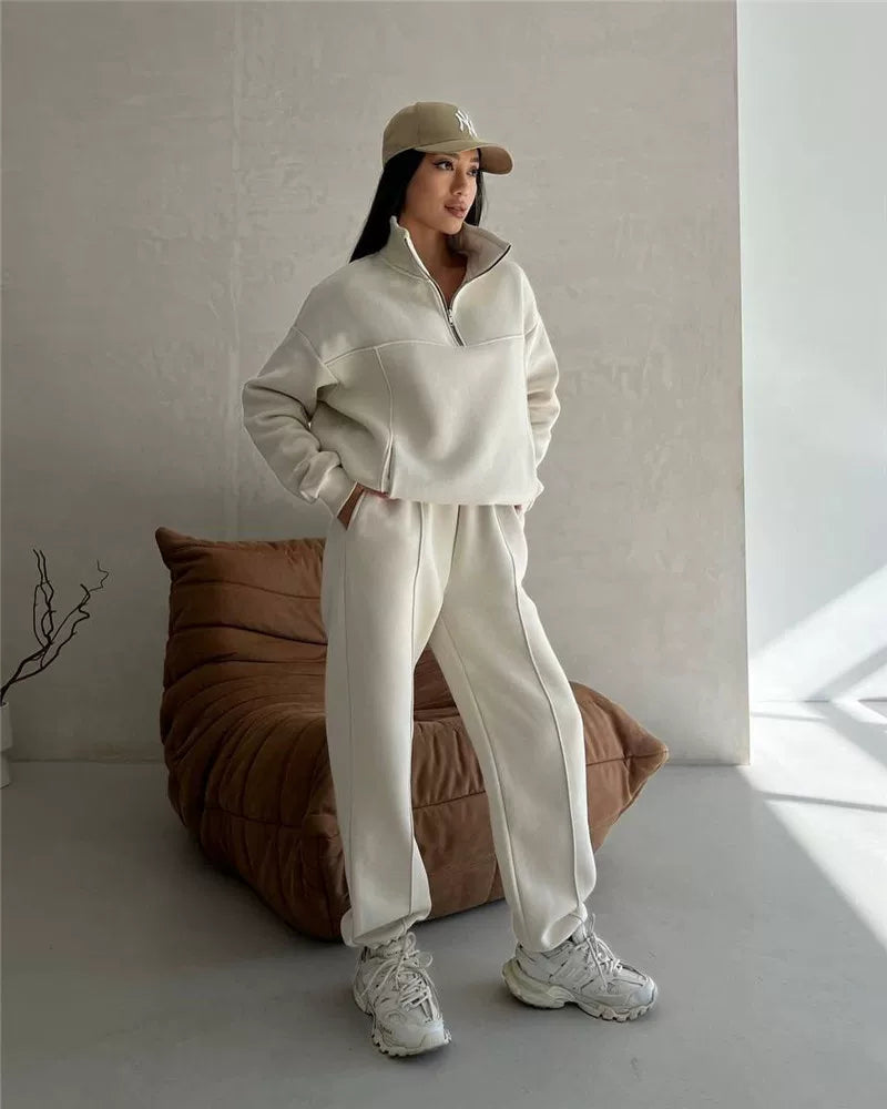 Lounge Set Women | Soft Textured Fabric & Relaxed Fit | E&W - 1 - Elenwear