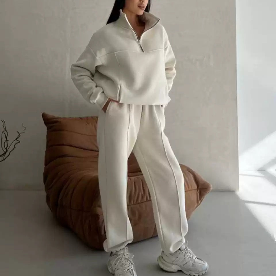 Lounge Set Women | Soft Textured Fabric & Relaxed Fit | E&W - 2 - Elenwear