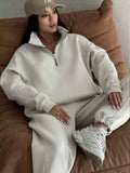 Lounge Set Women | Soft Textured Fabric & Relaxed Fit | E&W - 4 - Elenwear