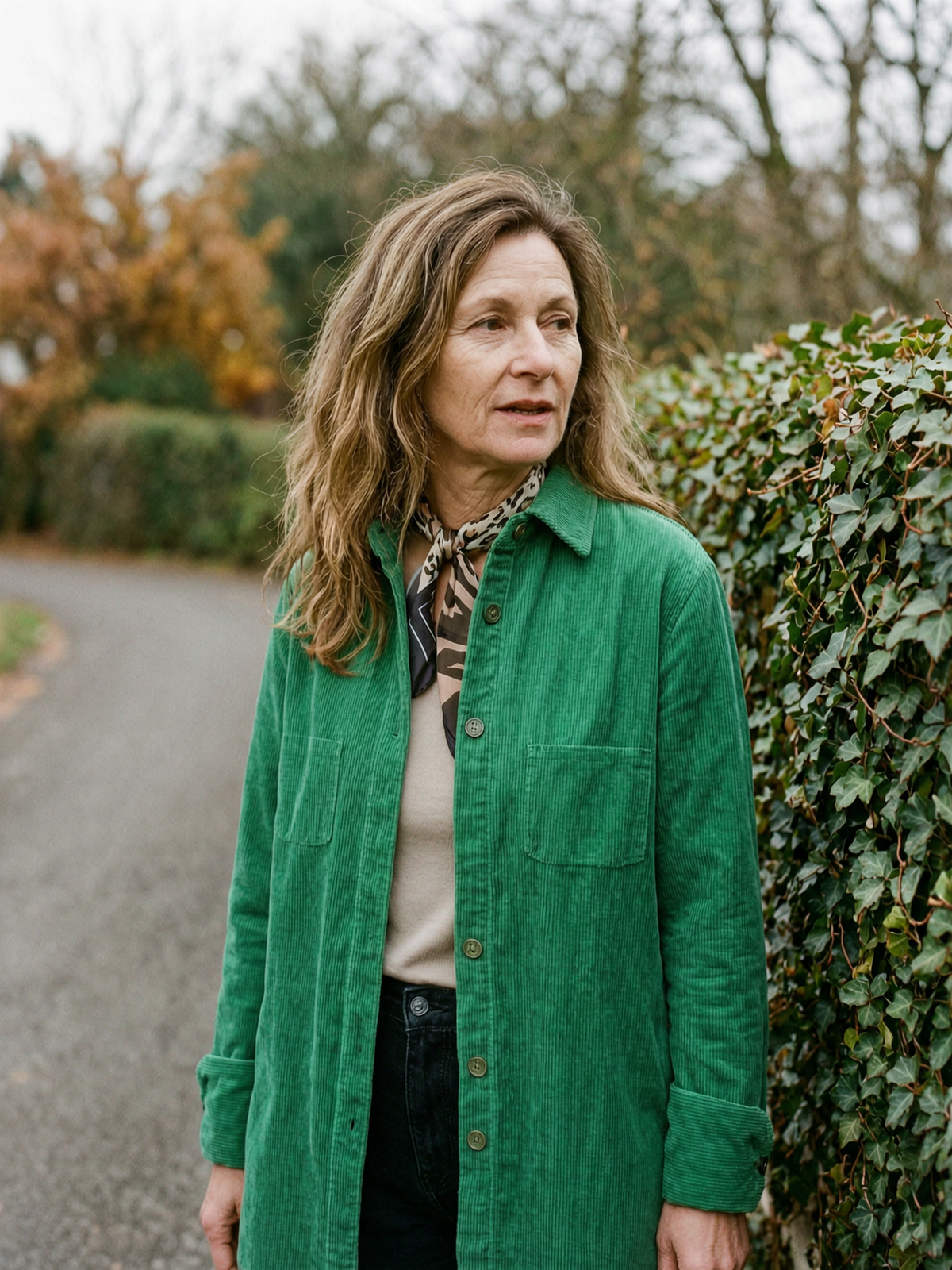 Women's Longline Corduroy Shirt Jacket — Notch-Lapel Overshirt - Green