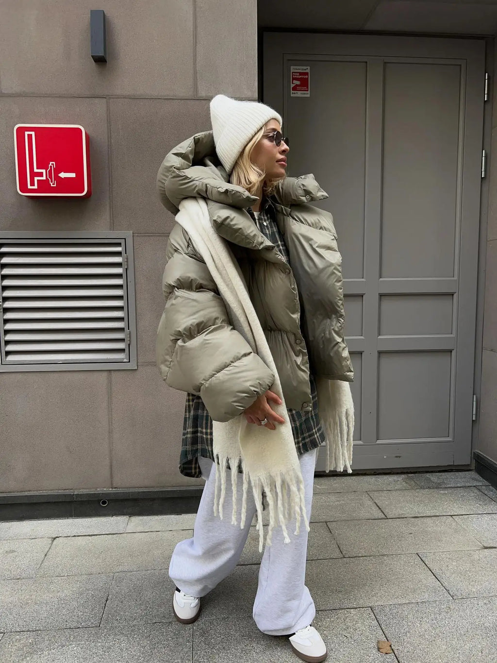 Puffer Jacket Women's Oversized Silhouette with Hood | E&W - 2 - Elenwear