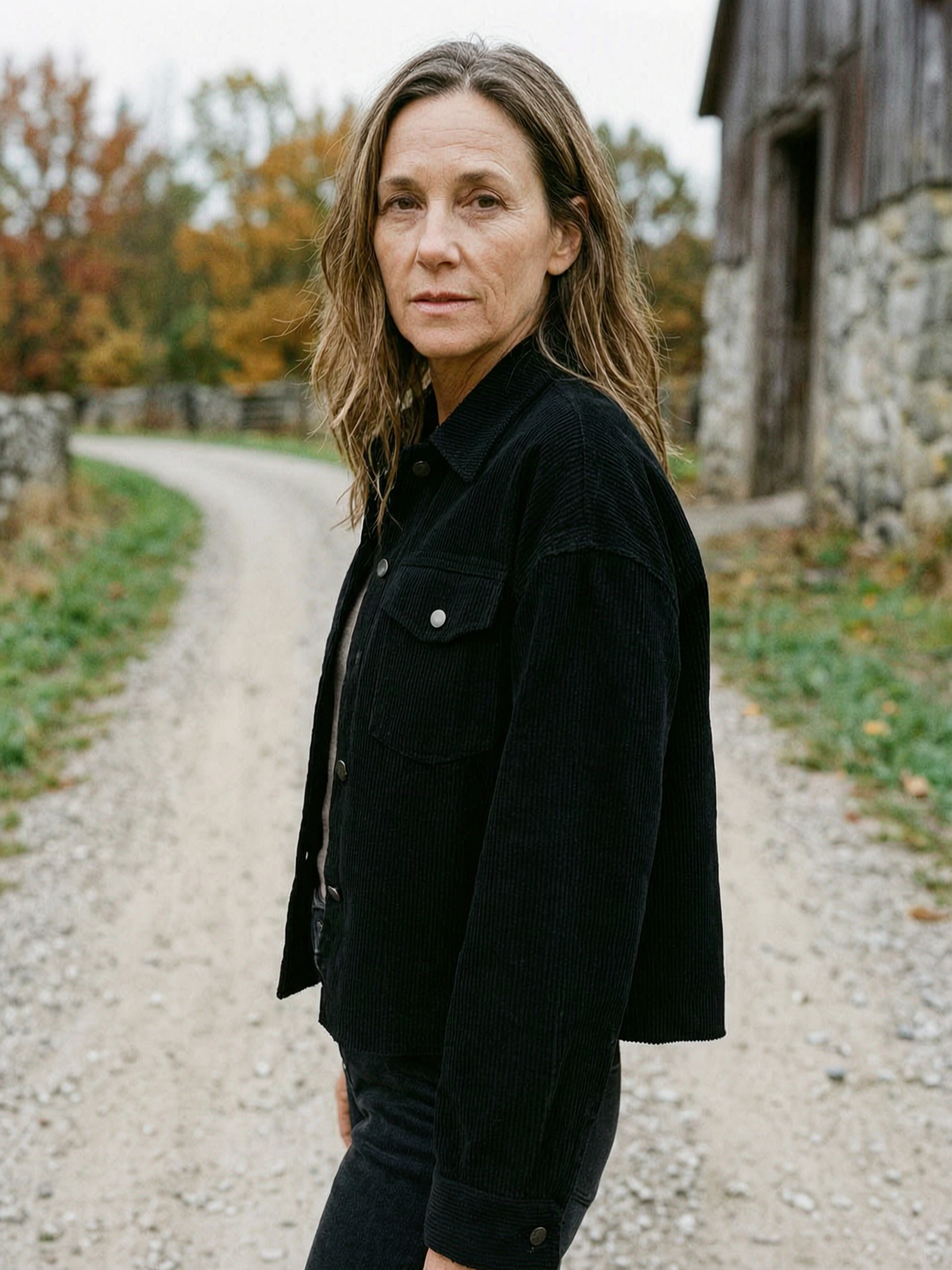 Women's Cropped Corduroy Overshirt — Loose-Fit Button-Front Shacket - Black