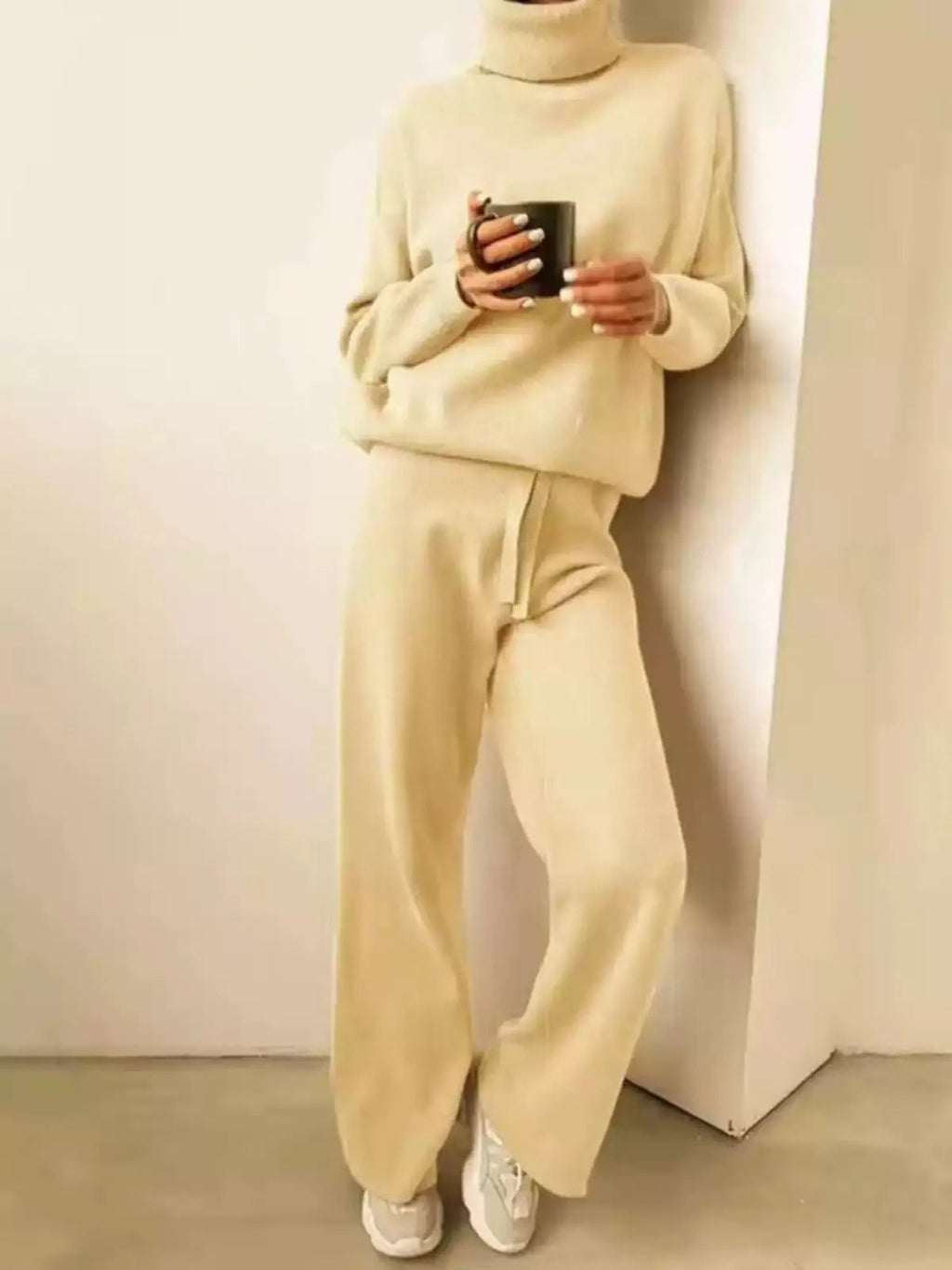 Two-Piece Set Women | Relaxed Knit Design with Cozy Turtleneck | E&W - 3 - Elenwear